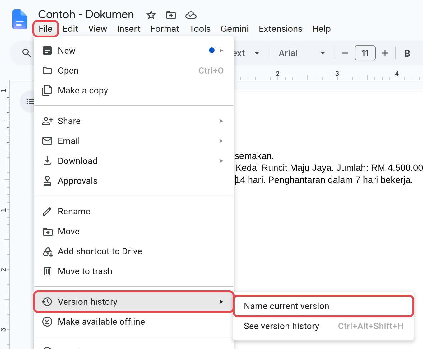 File菜单，Version history和Name current version已标示