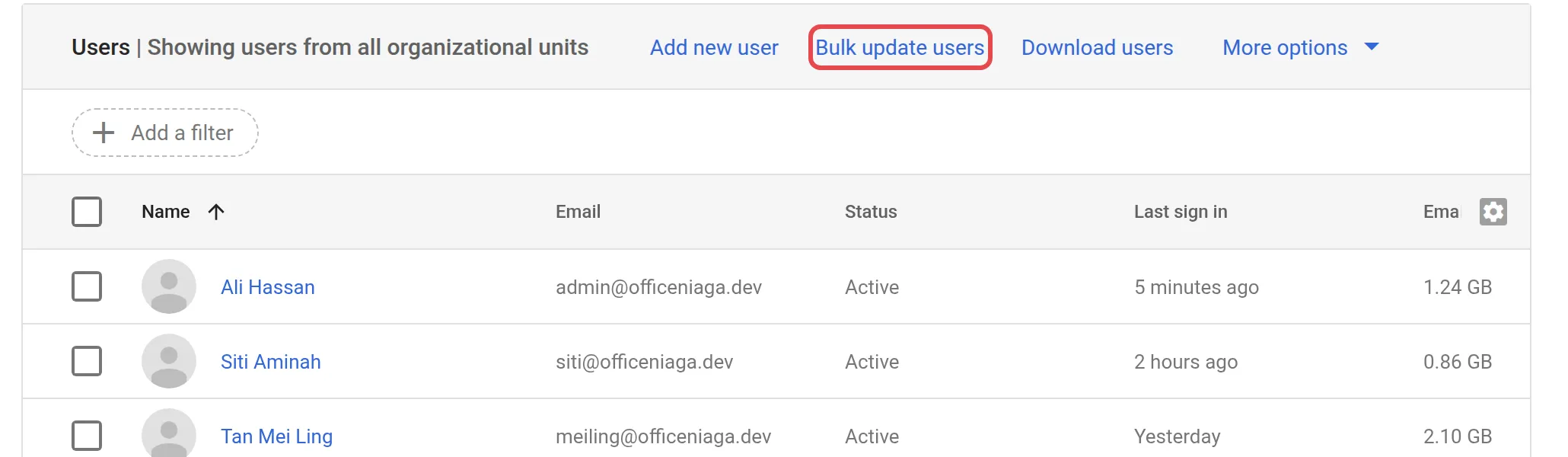 用户列表，已标示Bulk update users链接