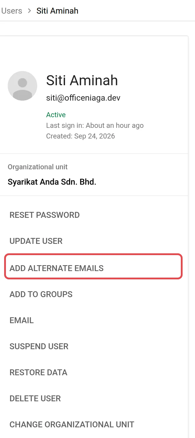 用户页面，已标示Add alternate emails