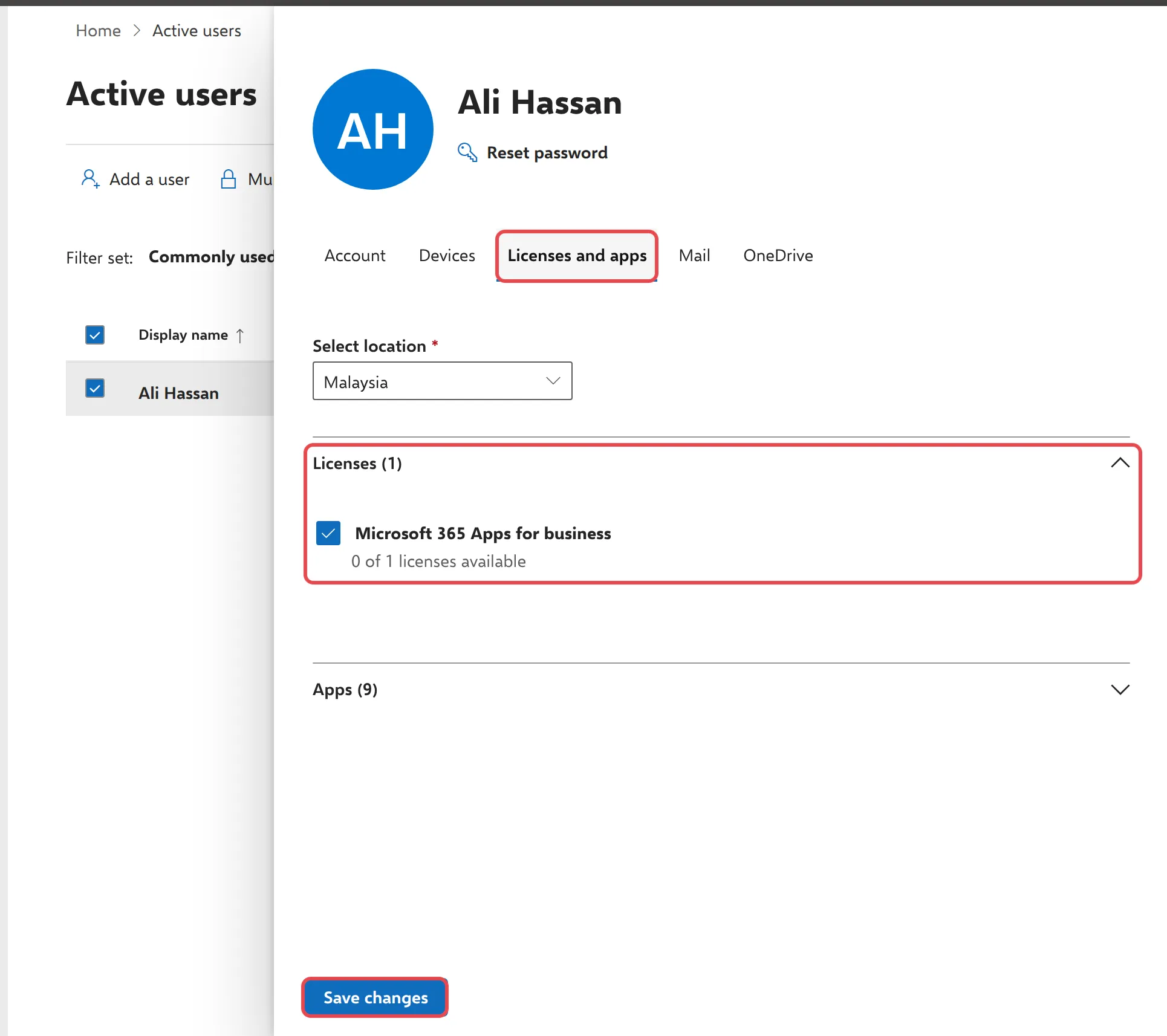 Licenses and apps tab with the licence list and the Save changes button highlighted